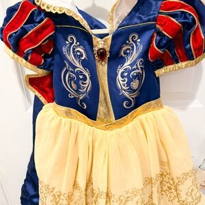 Disney Official Bibbidi Snow White Deluxe Dress with Cape - 4T